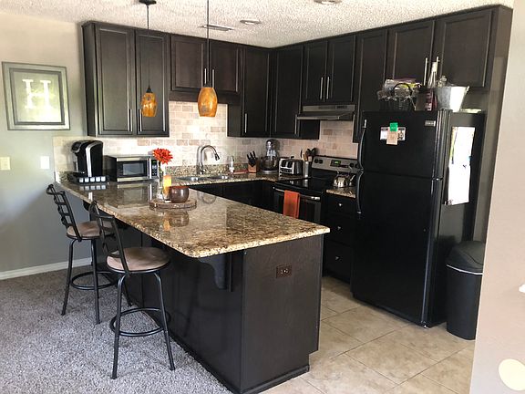 5th image of 3169 W Essex Dr