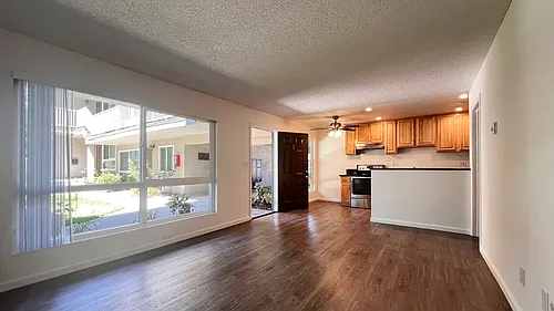 Floor plan Current Availability
