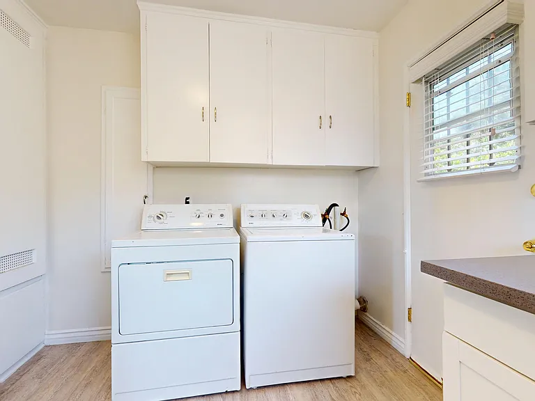2274 S Carmelina Ave #2274 — Photo 6
