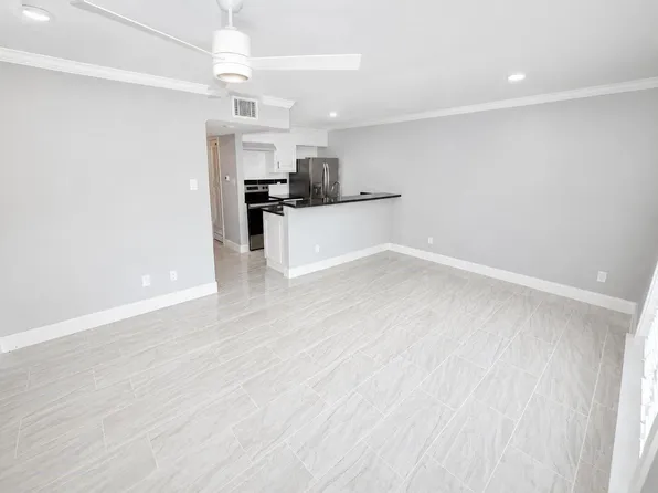 8110 Albacore Dr #12, Houston, TX 77074