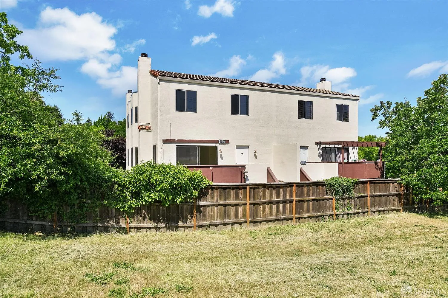1703 Dalessi Dr photo 1