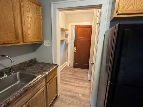 1504 S 81st St, West Allis, WI 53214
