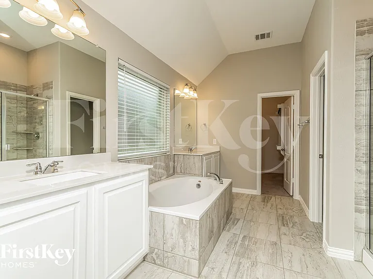413 Pheasant Hill Ln — Photo 12