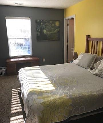 5th image of 215 Baybrook Cir
