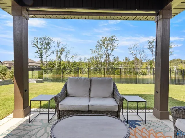 16214 Trestle St, Huntsville, AL 35803