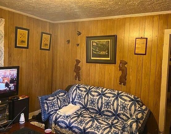3rd image of 1409-1411 Underwood Ave