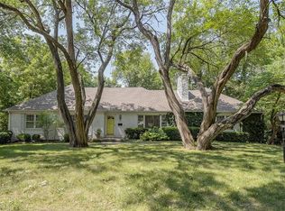 8728 Aberdeen St, Leawood, KS 66206