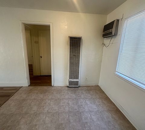 5th image of 1570 N Brooks Ave APT 3