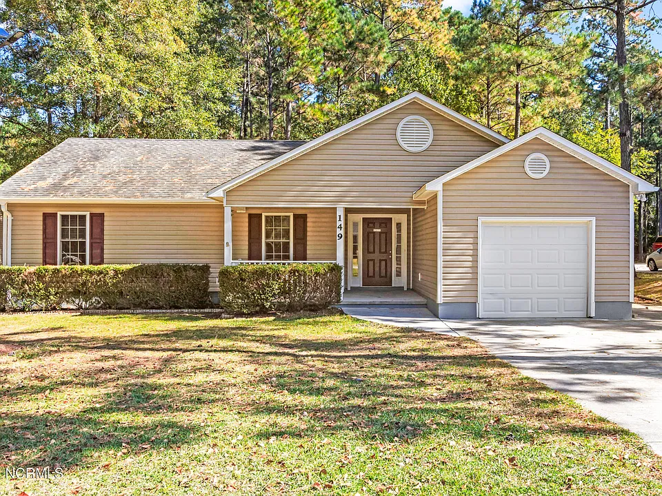 149 Live Oak Dr