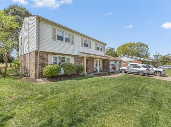 5133 Locke Ln, Virginia Beach, VA 23464