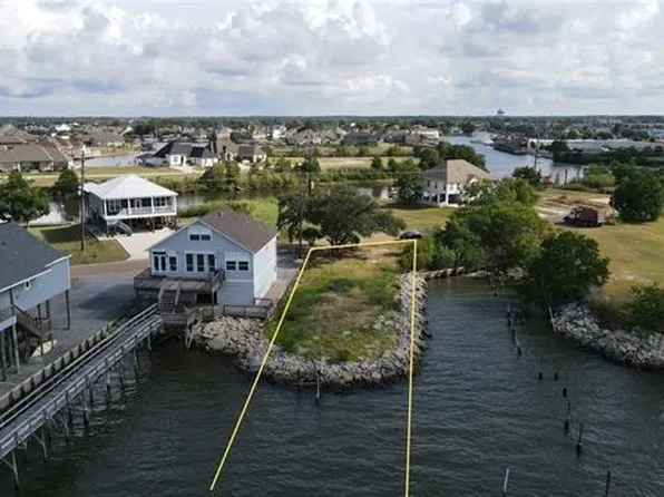 297 Lakeview Dr, Slidell, LA 70458