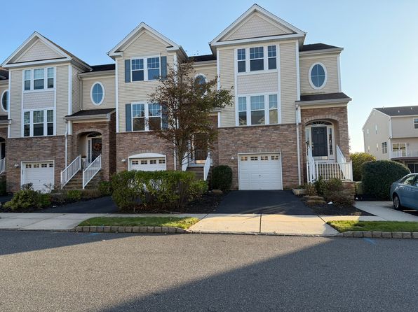 215 Mallard Ln