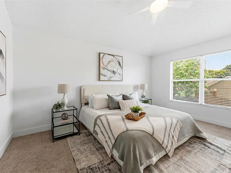 6048 Sand Key Ln — Photo 15