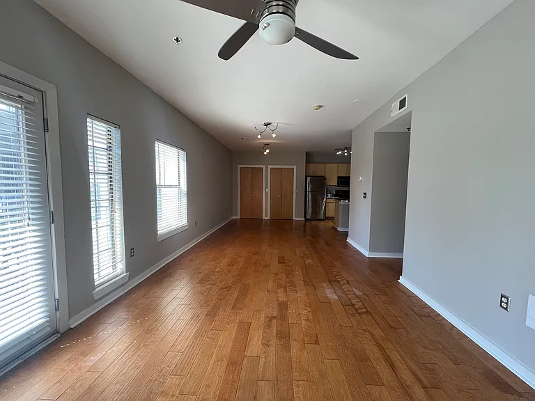 1803 Broadway #403 — Photo 5