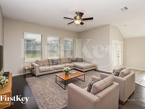 4th image of 10408 Bradshaw Dr