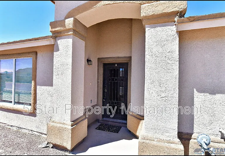 12976 Enrique Gomez Ln — Photo 4