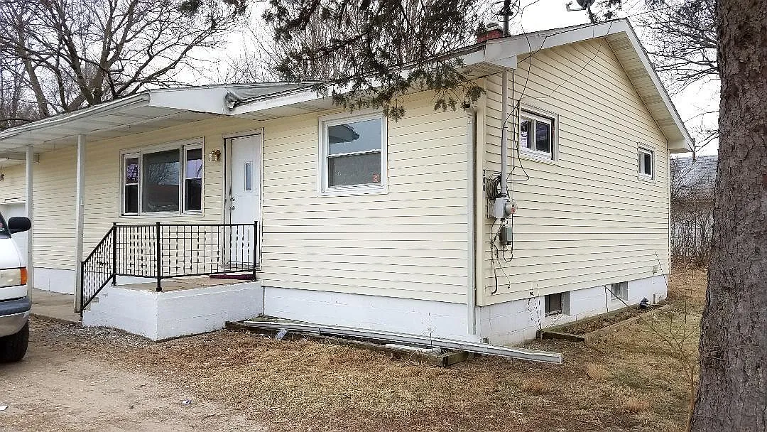 3 bed, 1248 sqft, $1,500 — Photo 1