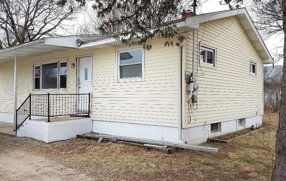 2001 Kulp Ave