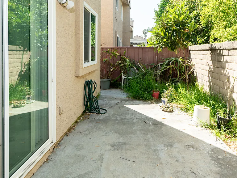 3633 Daybreak St — Photo 23