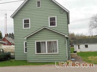 112 Angeline St, Ishpeming, MI 49849