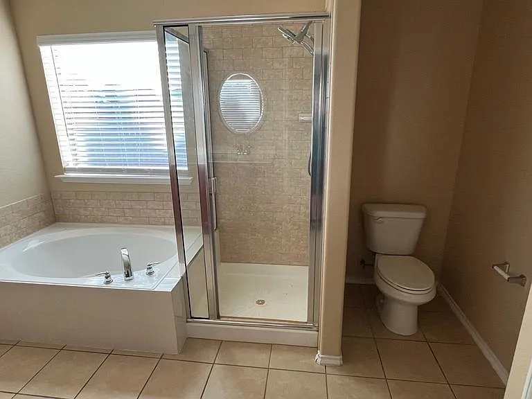 136 Meadow Crest Dr — Photo 6