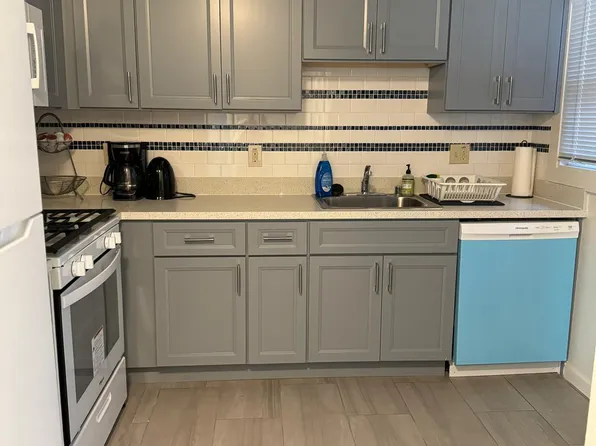 2030 Bancroft Way, Berkeley, CA