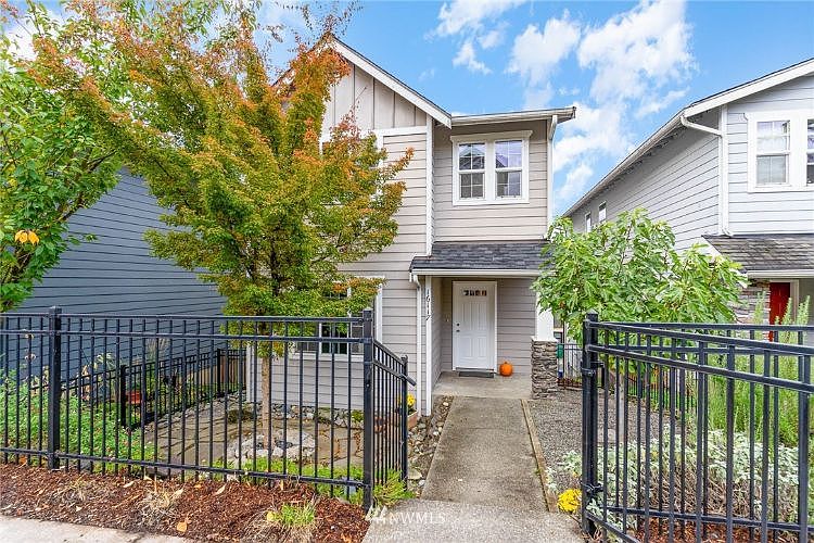 1st image of 16117 1st Ave NE