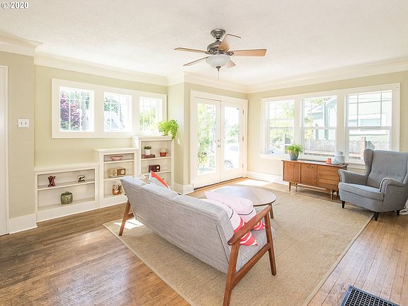 4th image of 6414 N Vancouver Ave