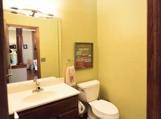 4493 Amber Ct, Bettendorf, IA