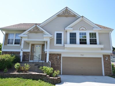 1740 Somerfield Ln, Crystal Lake, IL, 60014