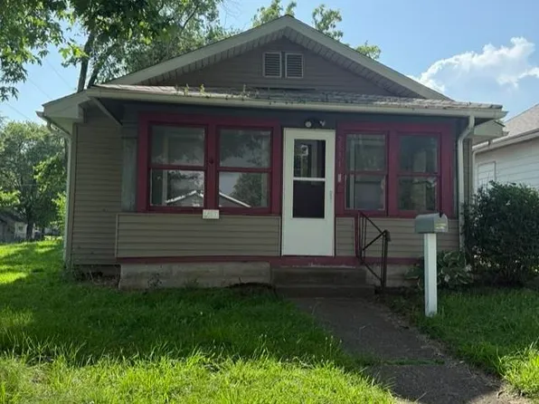 2531 S 1st St, Terre Haute, IN 47802