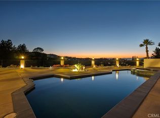 3460 Valley Meadow Rd, Sherman Oaks, CA 91403