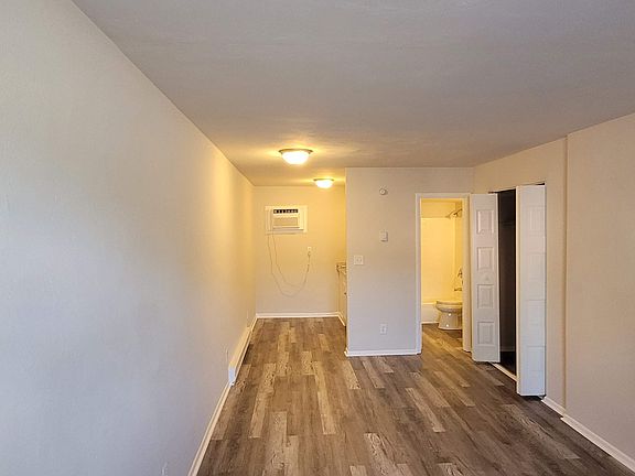2nd image of 7930 Becket St APT 11