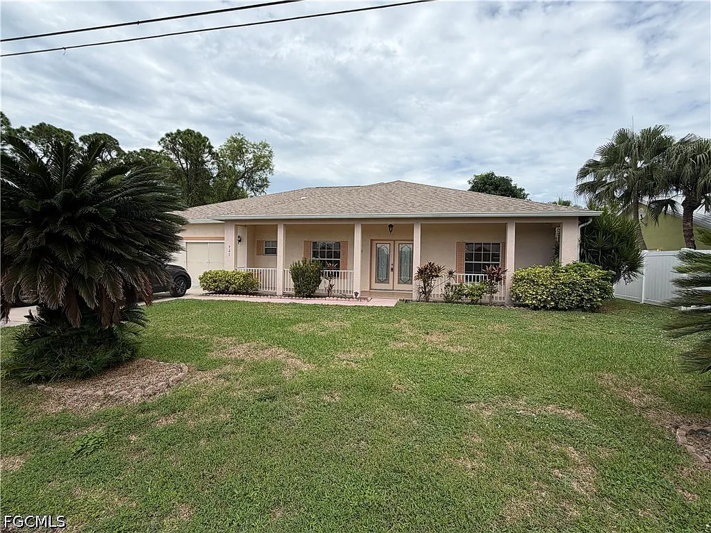 4 bed, 2.0 bath, 2173 sqft, $2,000 — Photo 1