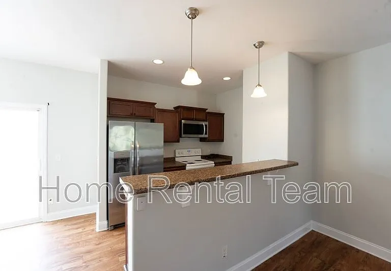 573 Governor Treutlen Cir — Photo 7