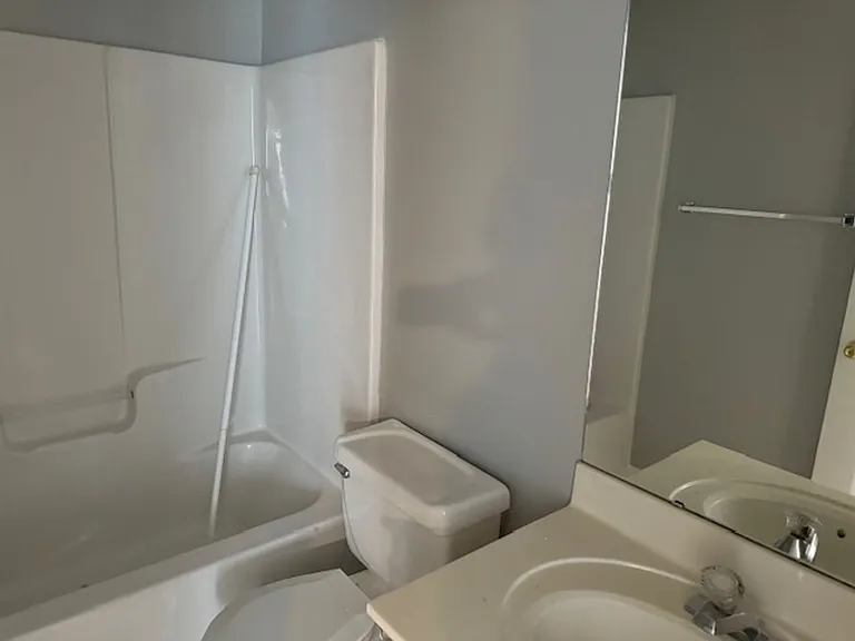 102 Alice Ct — Photo 24
