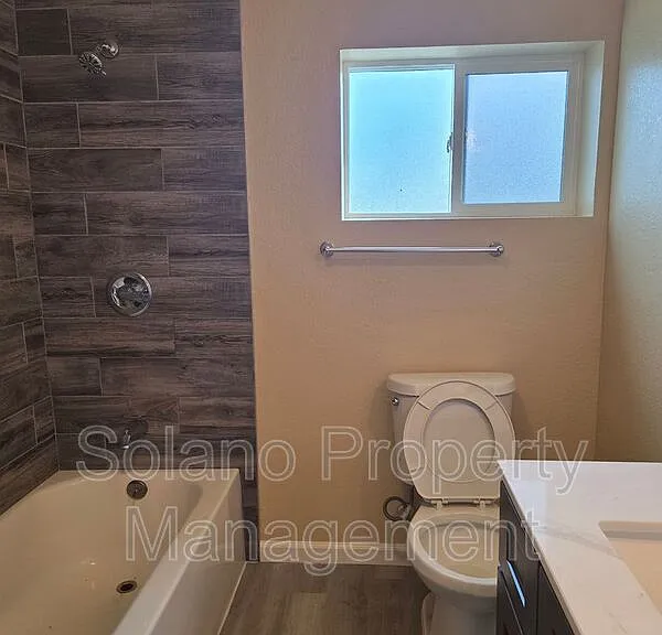 721 Broadway St #721 — Photo 12