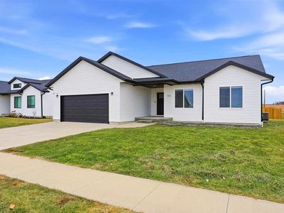 921 S 12th Ave, Washington, IA, 52353