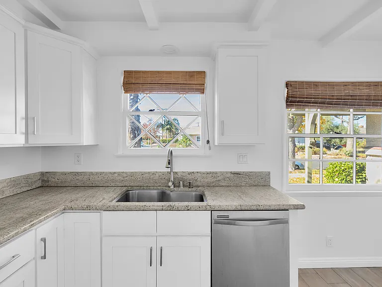 7716 Teesdale Ave — Photo 10