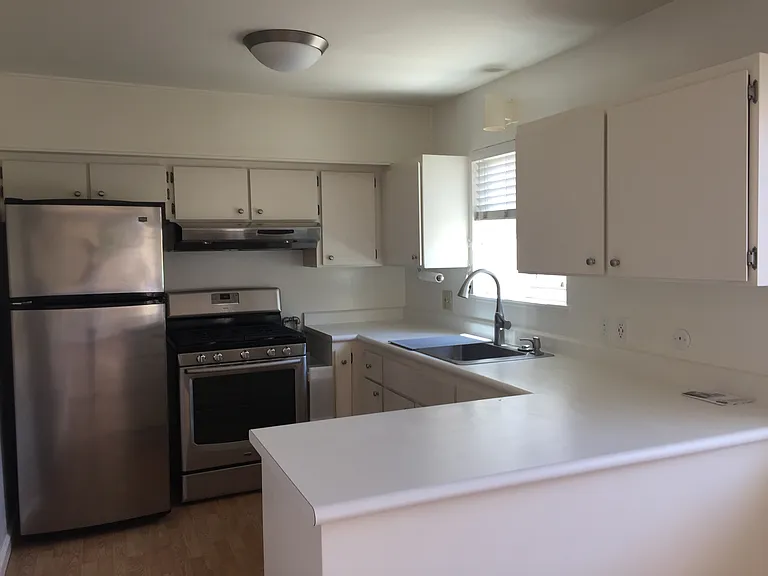 42 Hill St #B — Photo 7
