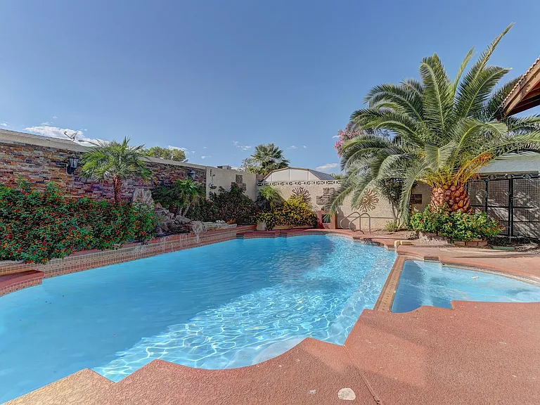 3751 El Camino Rd — Photo 26