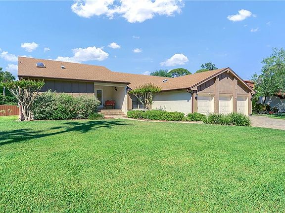3rd image of 6158 Crystal View Dr