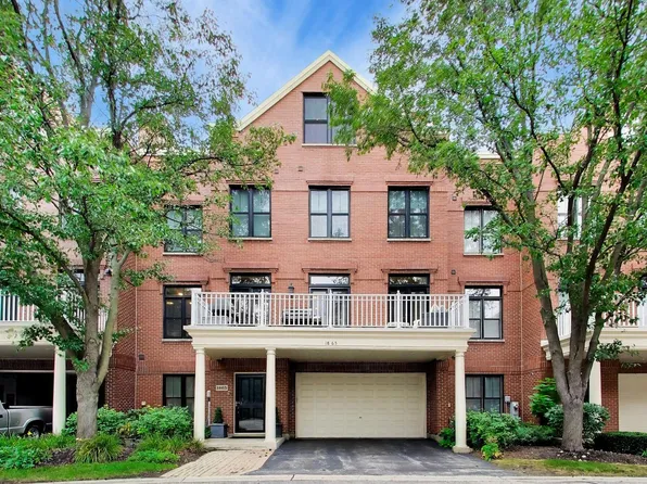 1865 Admiral Ct Unit 92, Glenview, IL 60026