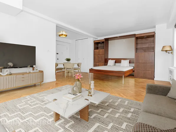 301 East 48th Street 19B image 3 of 9