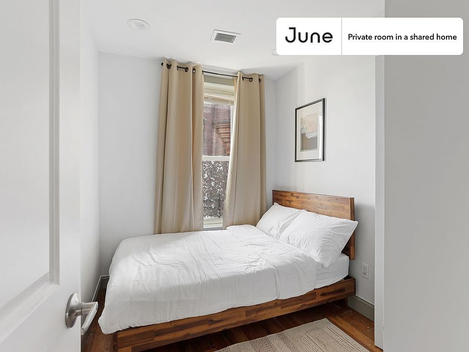1st image of 570 Putnam Ave #D