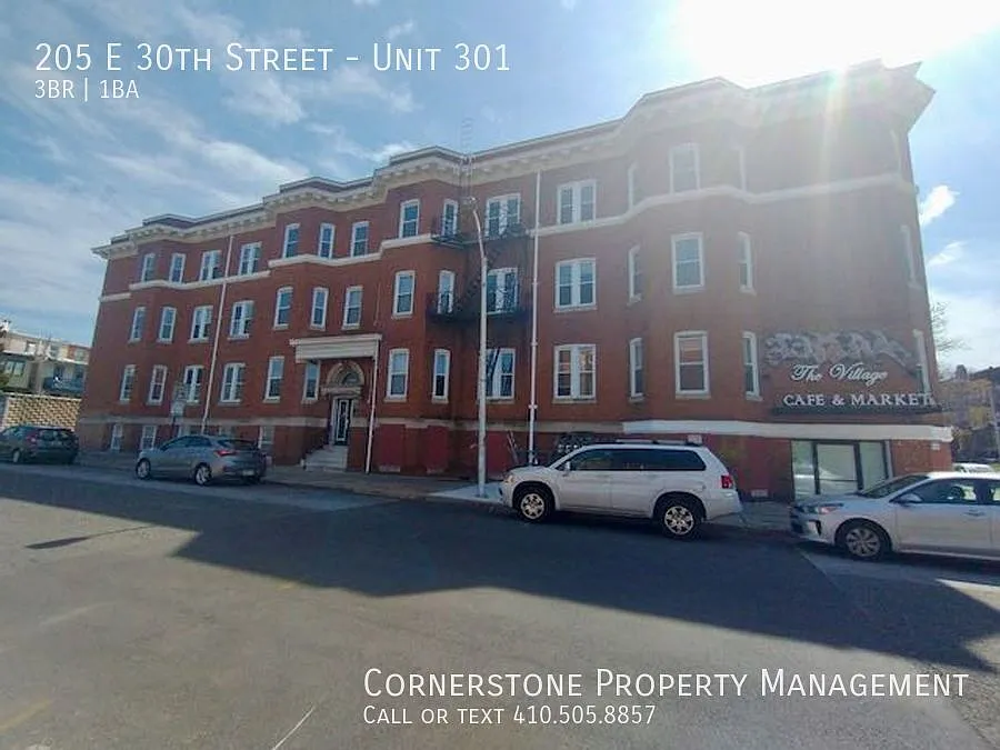 3 beds, 1 bath | $1500 | 205 E 30th St Baltimore, MD 21218 Apt. #301 | Walk to Johns Hopkins Univ... — Photo 4