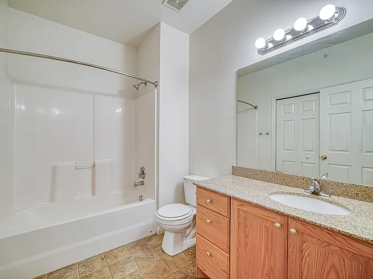 Stone Brook Apartments — Photo 62