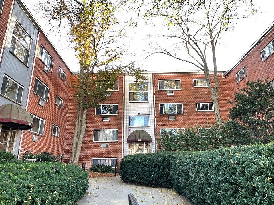 1st image of 244 Kelton St #24