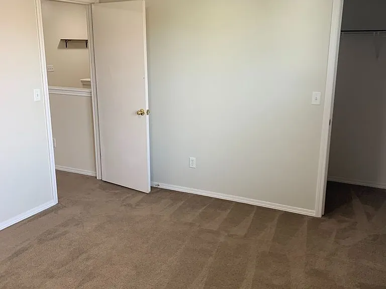 139 E Willow Creek Dr — Photo 14