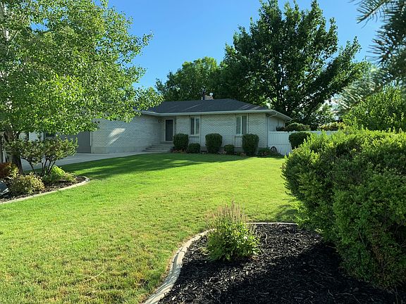 4th image of 9802 S Evensen Cir